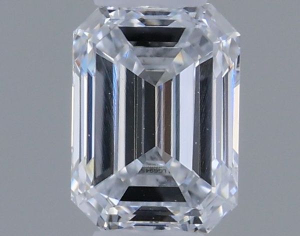 Emerald Lab-Grown Diamond image