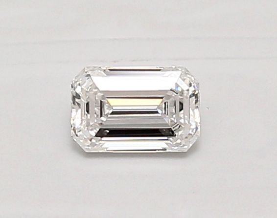 Emerald Lab-Grown Diamond image