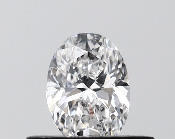 Oval Lab-Grown Diamond image
