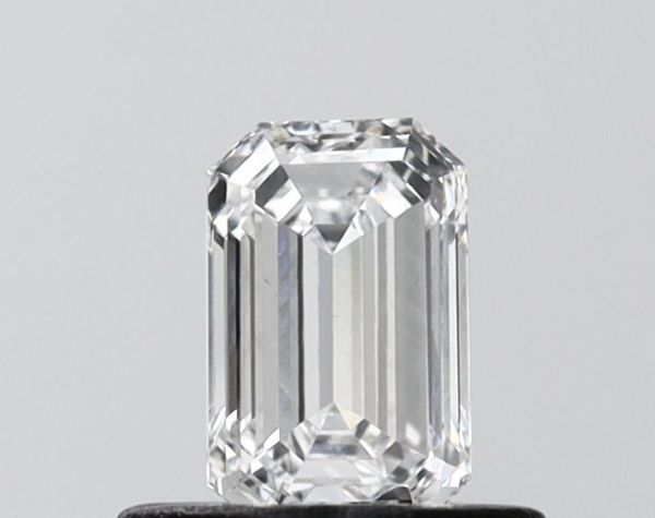 Emerald Lab-Grown Diamond image