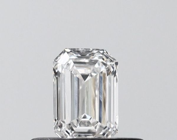 Emerald Lab-Grown Diamond image