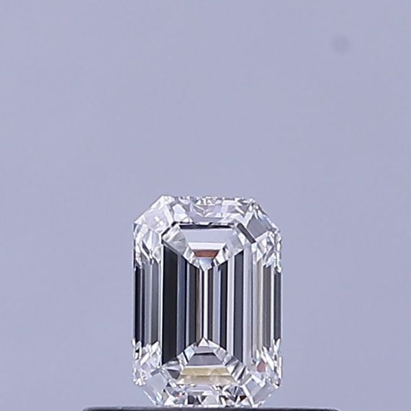 Emerald Lab-Grown Diamond image
