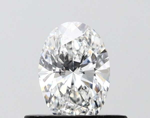 Oval Lab-Grown Diamond image