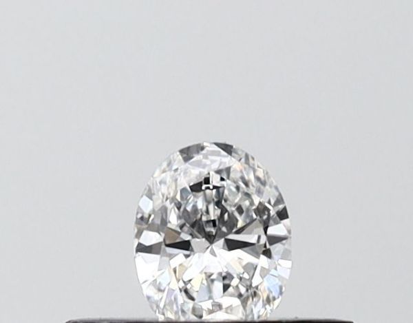 Oval Lab-Grown Diamond image
