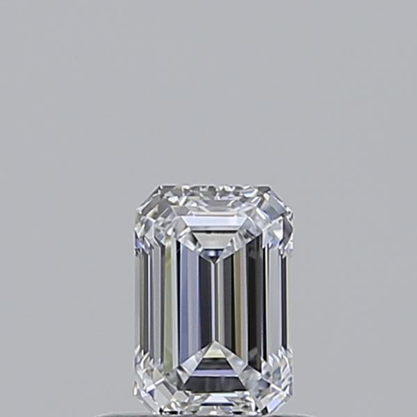 Emerald Lab-Grown Diamond image