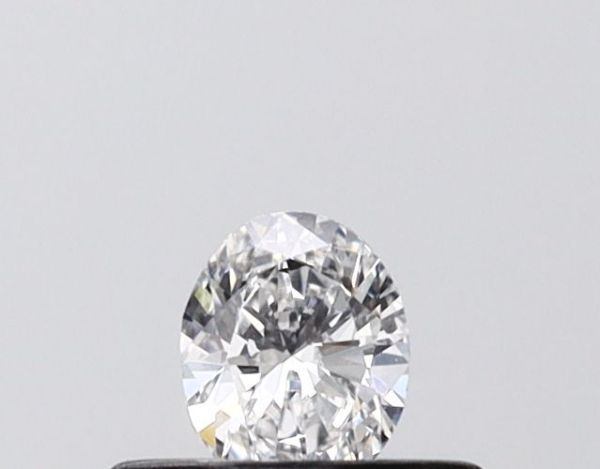 Oval Lab-Grown Diamond image