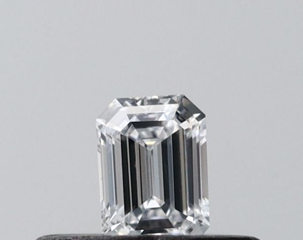 Emerald Lab-Grown Diamond image