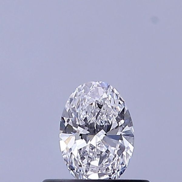 Oval Lab-Grown Diamond image