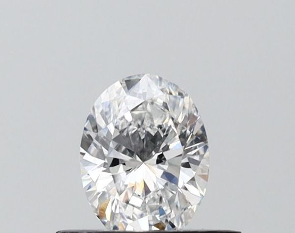Oval Lab-Grown Diamond image