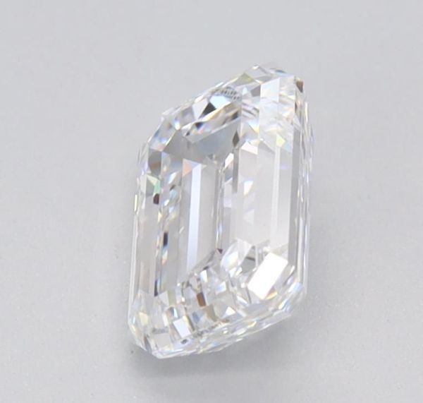 Emerald Lab-Grown Diamond image