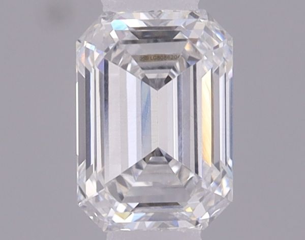 Emerald Lab-Grown Diamond image