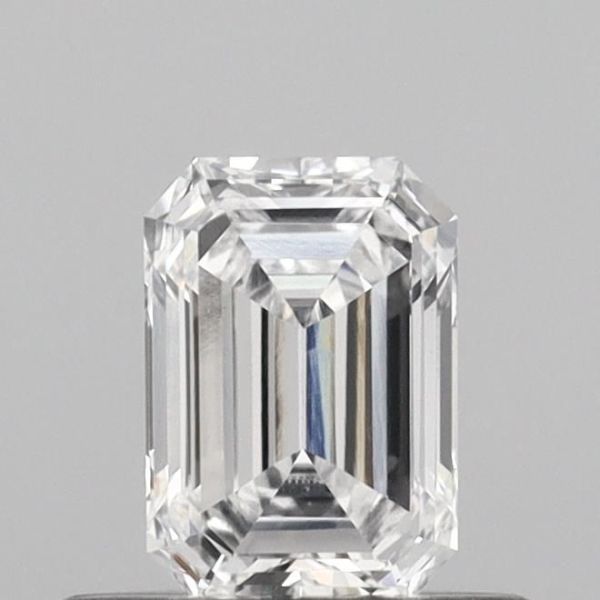 Emerald Lab-Grown Diamond image