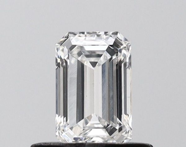 Emerald Lab-Grown Diamond image