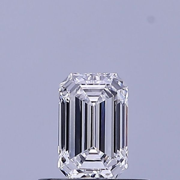 Emerald Lab-Grown Diamond image