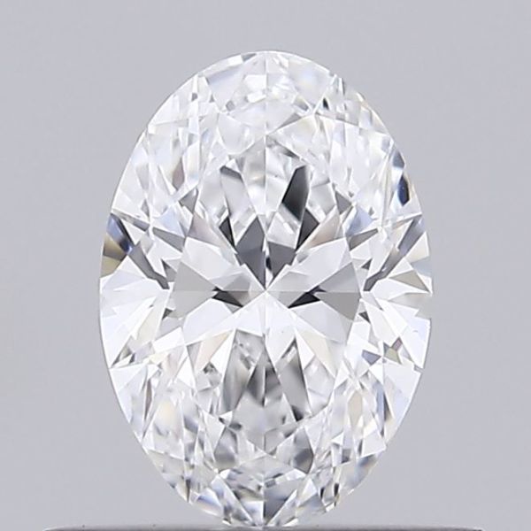 Oval Lab-Grown Diamond image