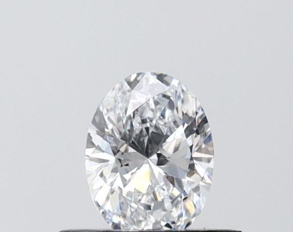 Oval Lab-Grown Diamond image