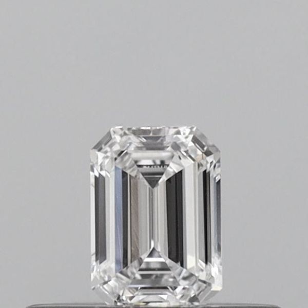 Emerald Lab-Grown Diamond image