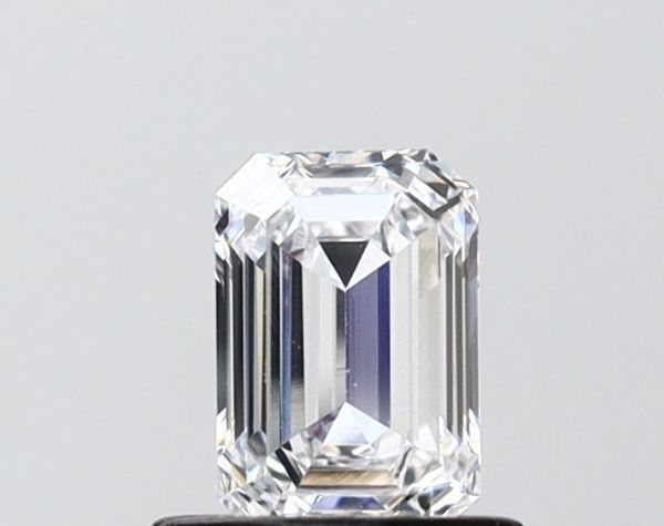 Emerald Lab-Grown Diamond image