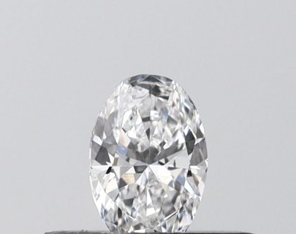 Oval Lab-Grown Diamond image