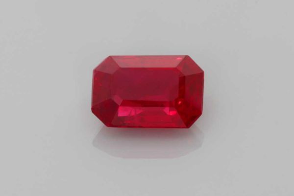 Emerald Gemstone image