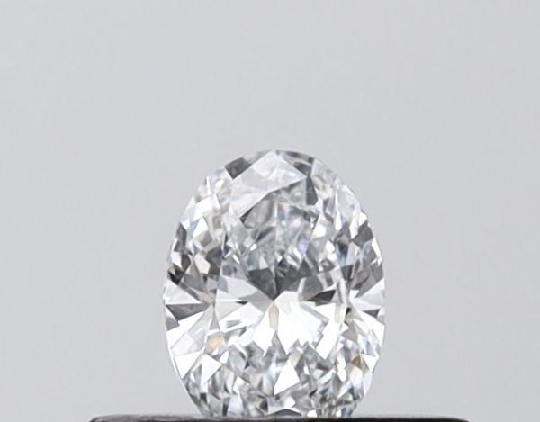 Oval Lab-Grown Diamond image