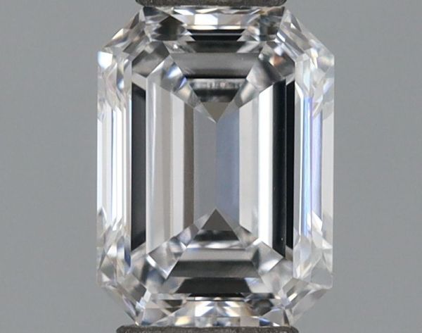 Emerald Lab-Grown Diamond image