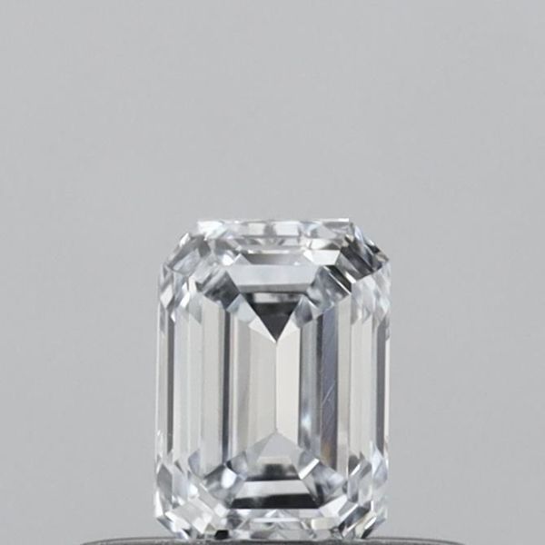 Emerald Lab-Grown Diamond image