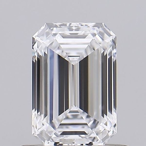 Emerald Lab-Grown Diamond image