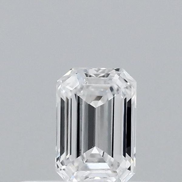 Emerald Lab-Grown Diamond image