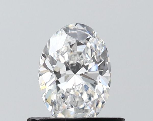 Oval Lab-Grown Diamond image