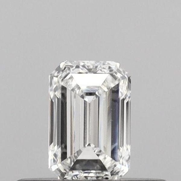 Emerald Lab-Grown Diamond image