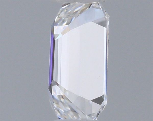 Emerald Lab-Grown Diamond image