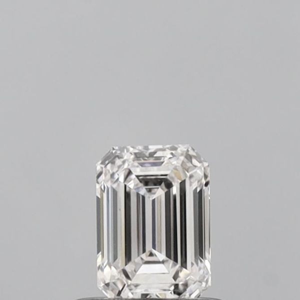 Emerald Lab-Grown Diamond image