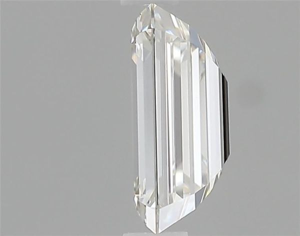Emerald Lab-Grown Diamond image
