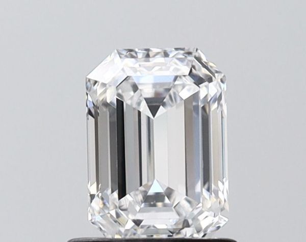 Emerald Lab-Grown Diamond image