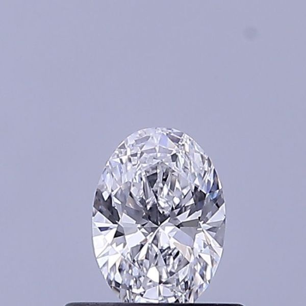 Oval Lab-Grown Diamond image