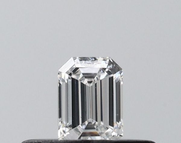 Emerald Lab-Grown Diamond image