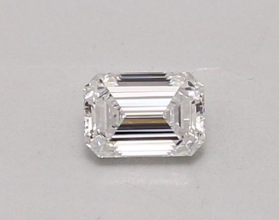 Emerald Lab-Grown Diamond image