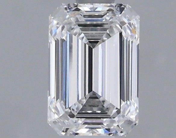 Emerald Lab-Grown Diamond image
