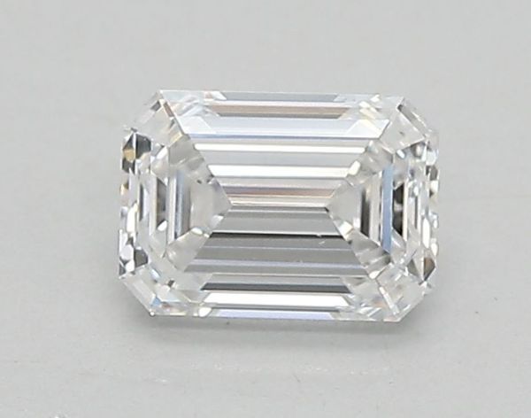 Emerald Lab-Grown Diamond image