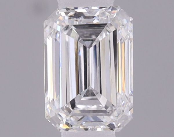 Emerald Lab-Grown Diamond image