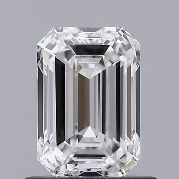 Emerald Lab-Grown Diamond image