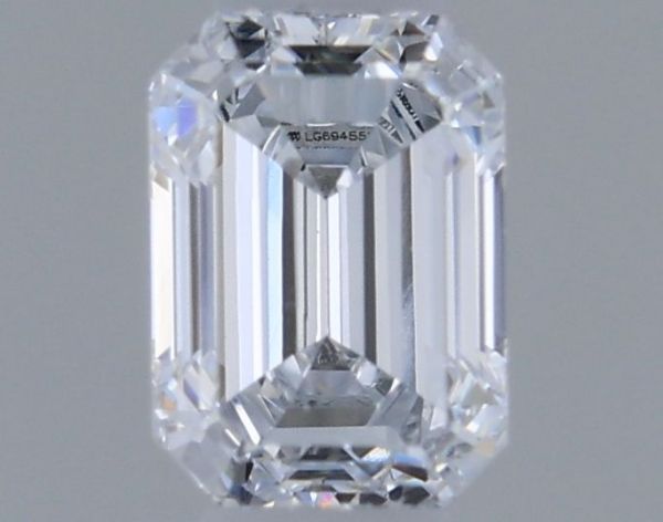 Emerald Lab-Grown Diamond image