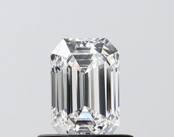 Emerald Lab-Grown Diamond image
