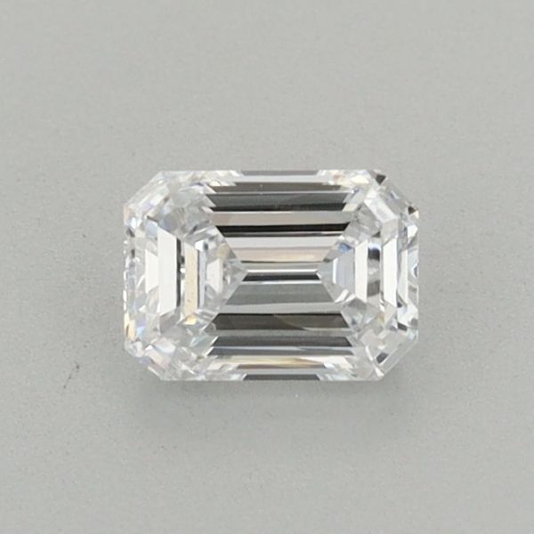 Emerald Lab-Grown Diamond image