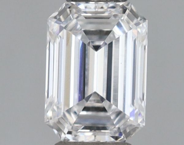 Emerald Lab-Grown Diamond image