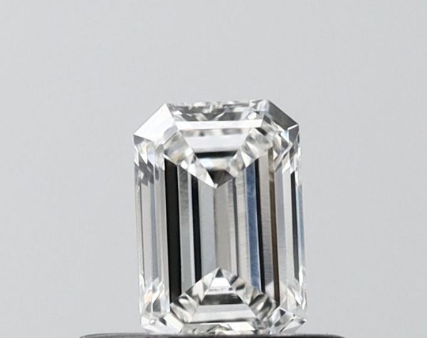 Emerald Lab-Grown Diamond image