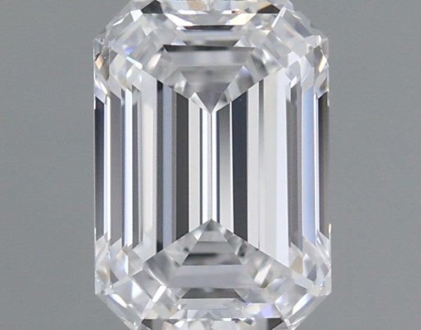 Emerald Lab-Grown Diamond image