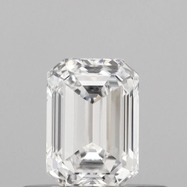 Emerald Lab-Grown Diamond image