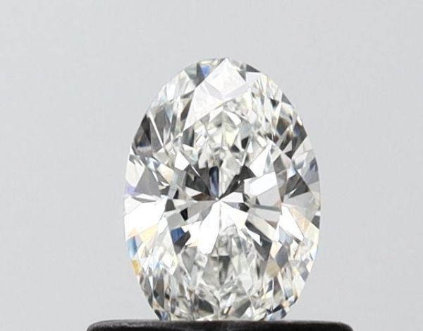 Oval Lab-Grown Diamond image